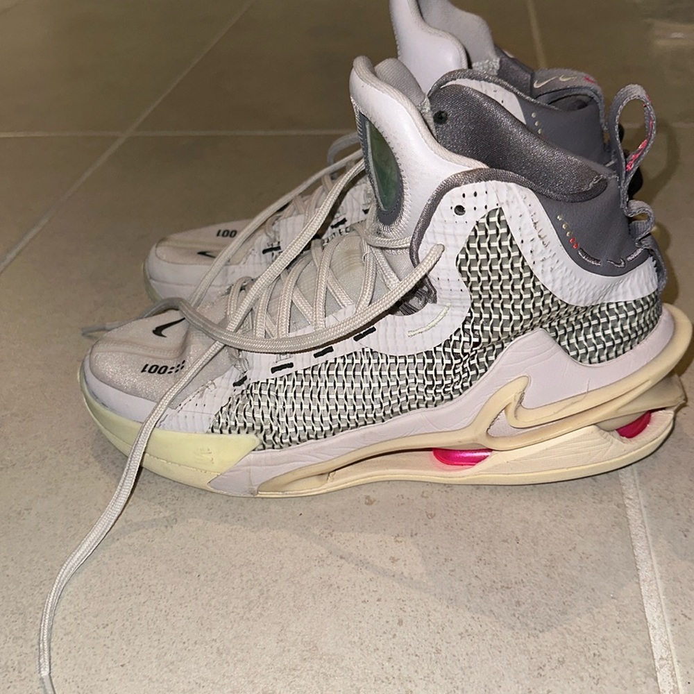 Nike GT Jump 1 men’s 9